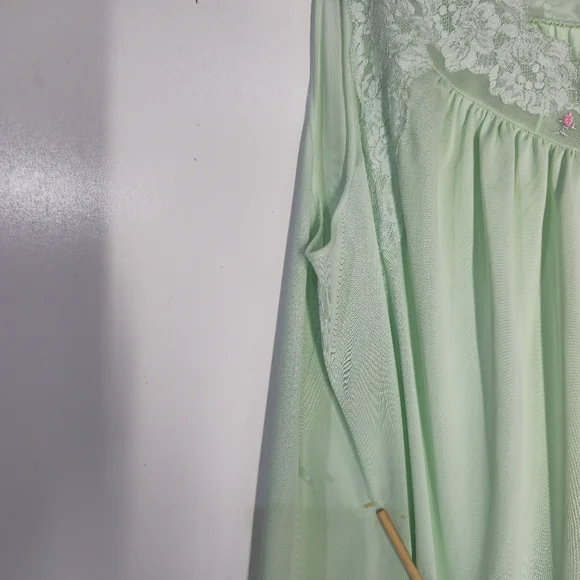 Vintage Shadowline Green Embroidered Sleeveless Nightgown Medium *NEVER WORN - Picture 6 of 9